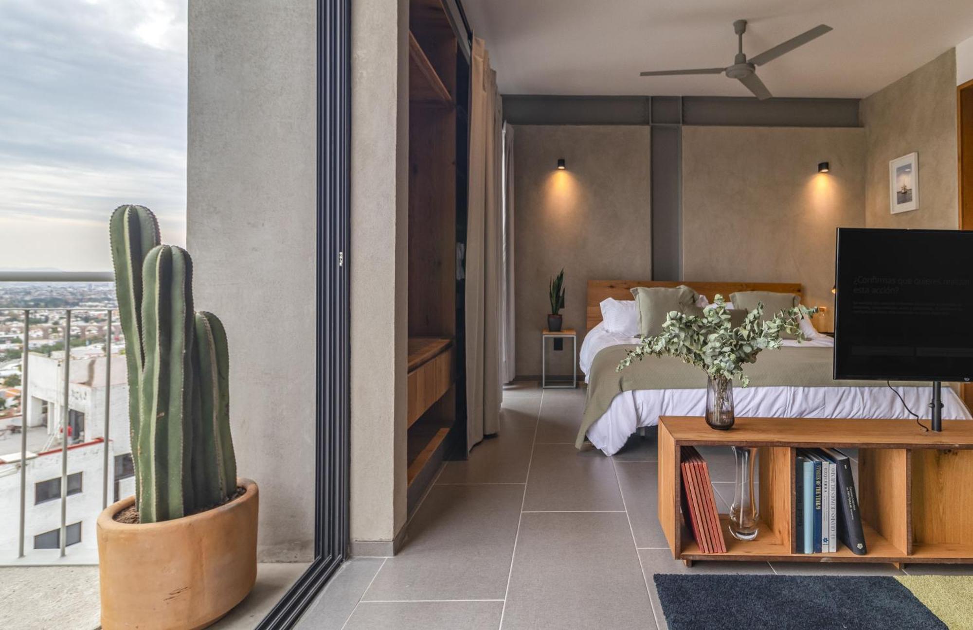 Departamentos Y Suites Indigo Querétaro Екстериор снимка