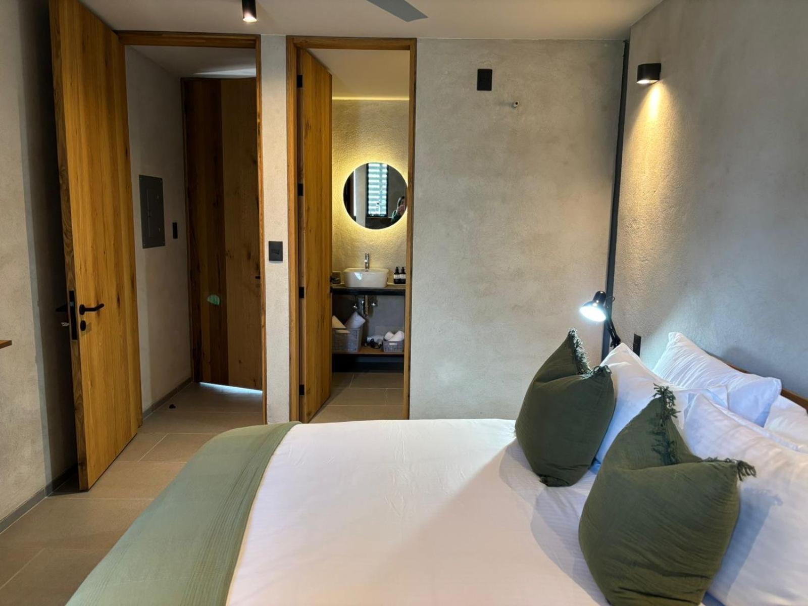 Departamentos Y Suites Indigo Querétaro Екстериор снимка