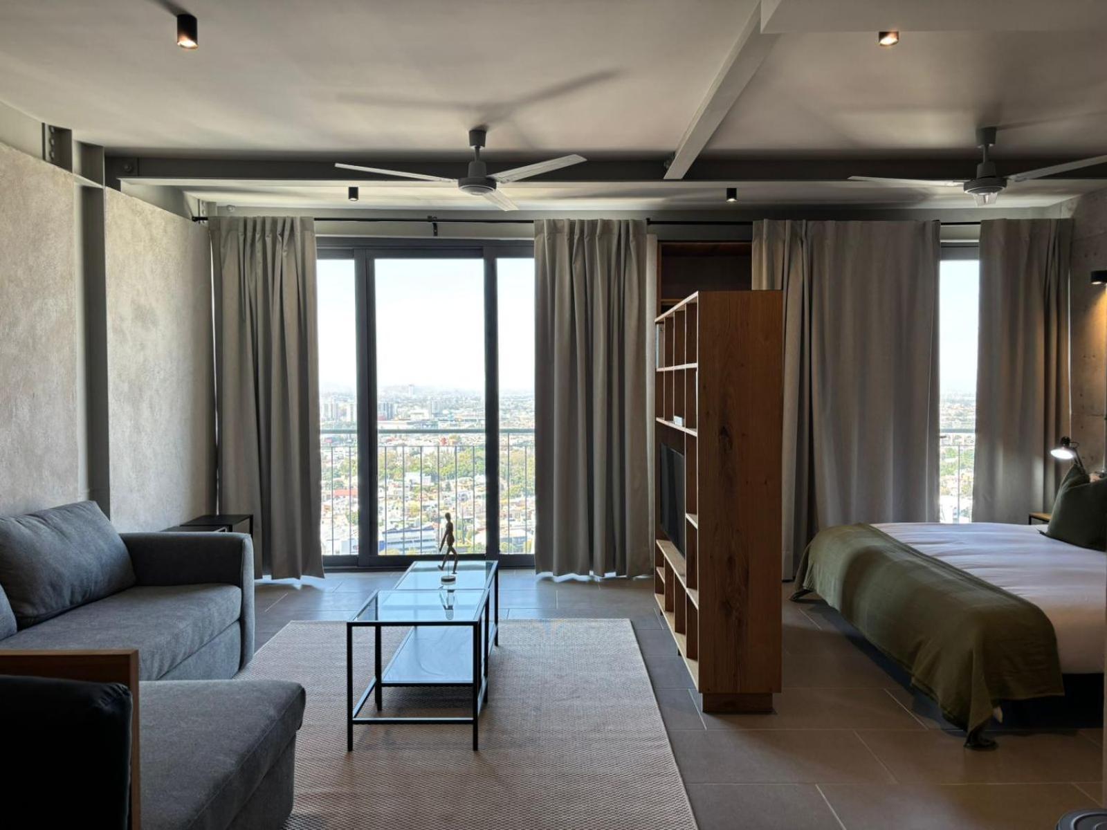 Departamentos Y Suites Indigo Querétaro Екстериор снимка